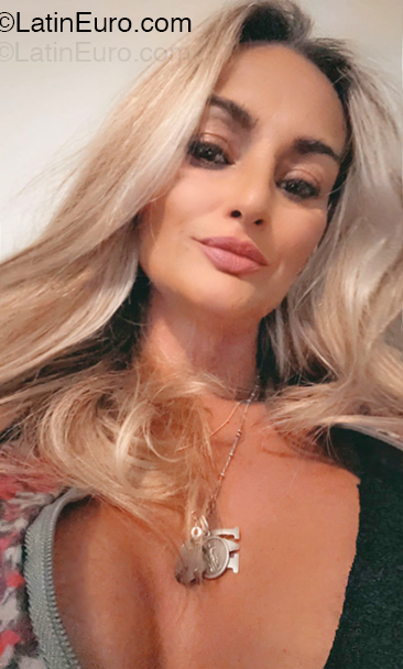 Date this delightful United States girl Melisa from Pompano Beach US24830
