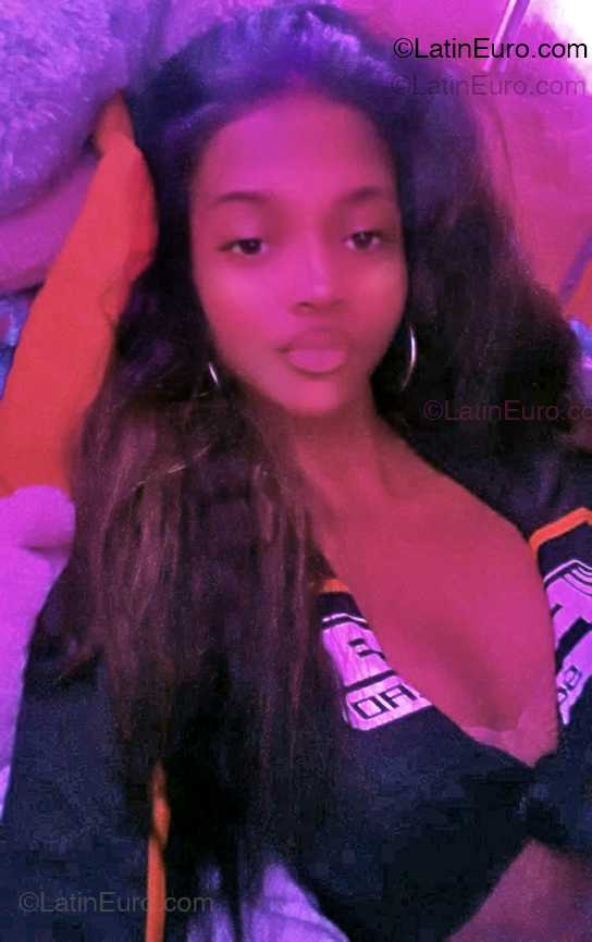 Date this pretty Argentina girl Jasmin vasquez from Santiago AR989