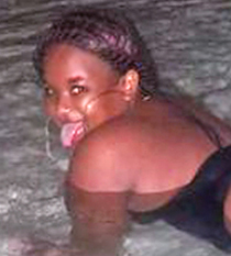 Date this sultry Dominican Republic girl Magdanela from Santo Domingo DO54562