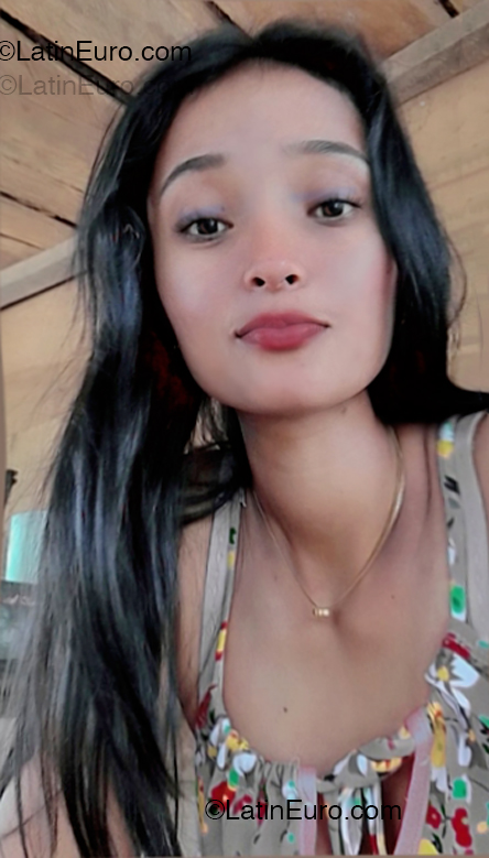 Date this tall Venezuela girl Esther from Barinas VE5213