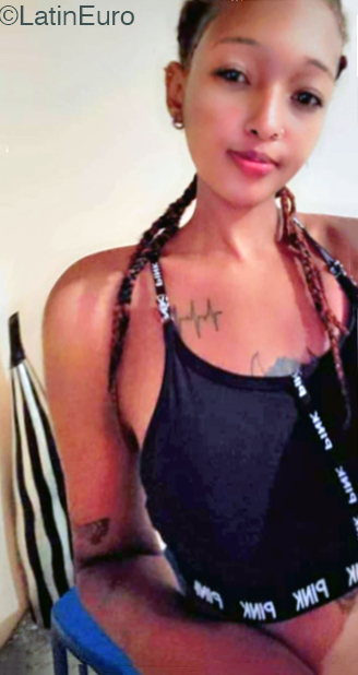Date this happy Dominican Republic girl Katerin from Santo Domingo DO54923