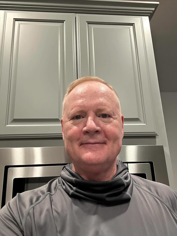 Date this funny United States man James from Dallas US25038