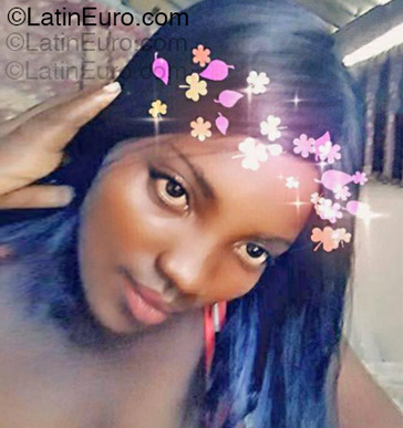 Date this sensual Dominican Republic girl Maribel from Santiago DO55037