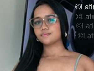 Date this delightful Dominican Republic girl Cris from Santiago DO55249