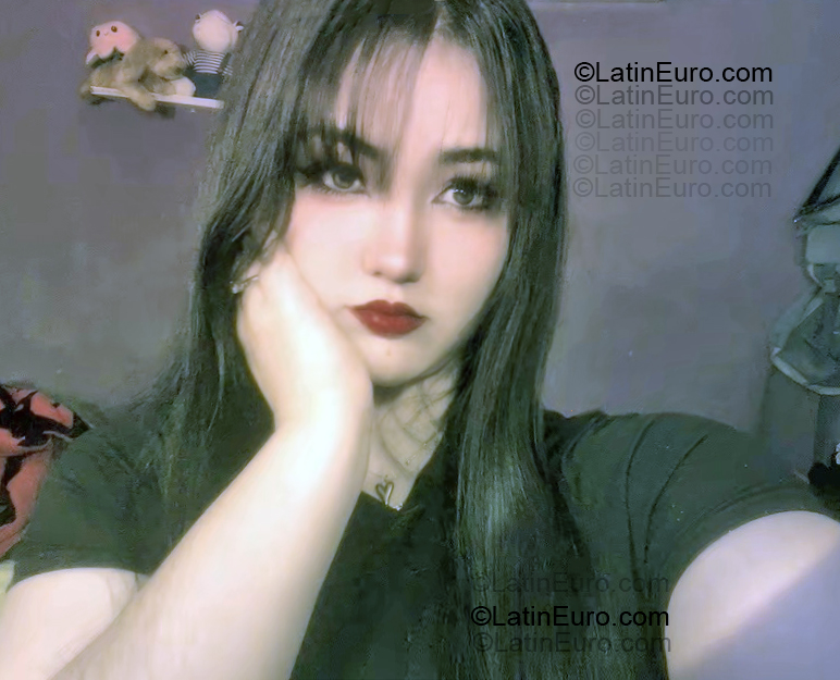 Date this sultry Mexico girl Celine from Cd Mexico MX2776