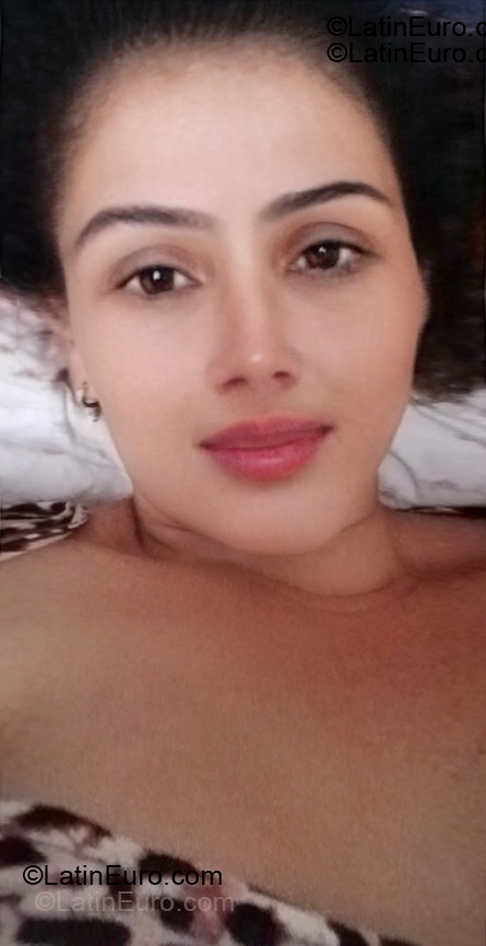 Date this beautiful Dominican Republic girl Cami from Bonao DO55334
