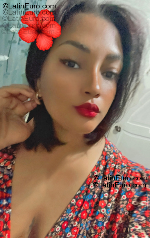 Date this funny Dominican Republic girl Paloma from Santo Domingo DO55339