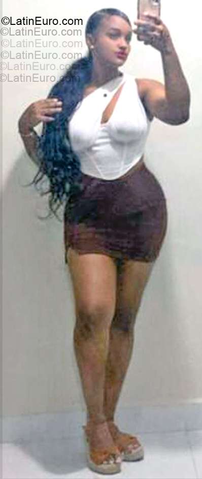 Date this tall Dominican Republic girl Ruberlina from Santo Domingo Este DO55369