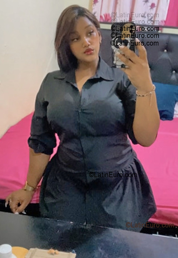 Date this young Dominican Republic girl Marusel from Bonao DO55506