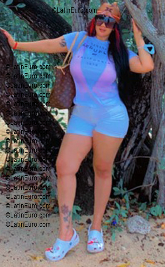 Date this hard body Anguilla girl Miss from Anguilla AI17