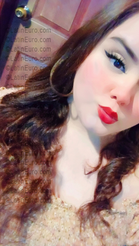 Date this hot Honduras girl Isela from San Pedro Sula HN2994