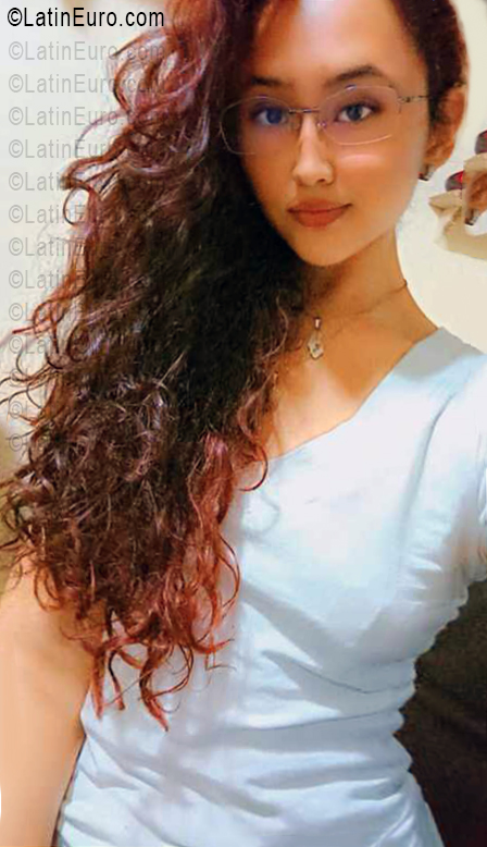 Date this georgeous Colombia girl Tali from Medellin CO33564