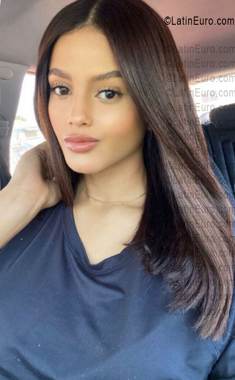 Date this athletic Dominican Republic girl Mary from Santiago DO55850