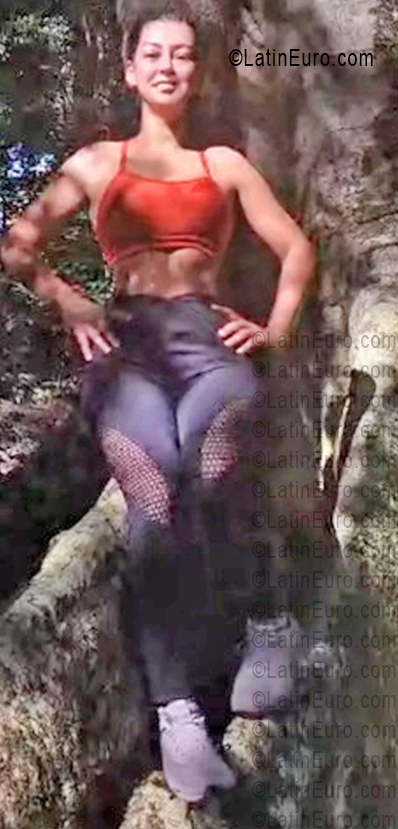 Date this young Brazil girl Rubia from Sao Jose Do Rio Preto BR12402