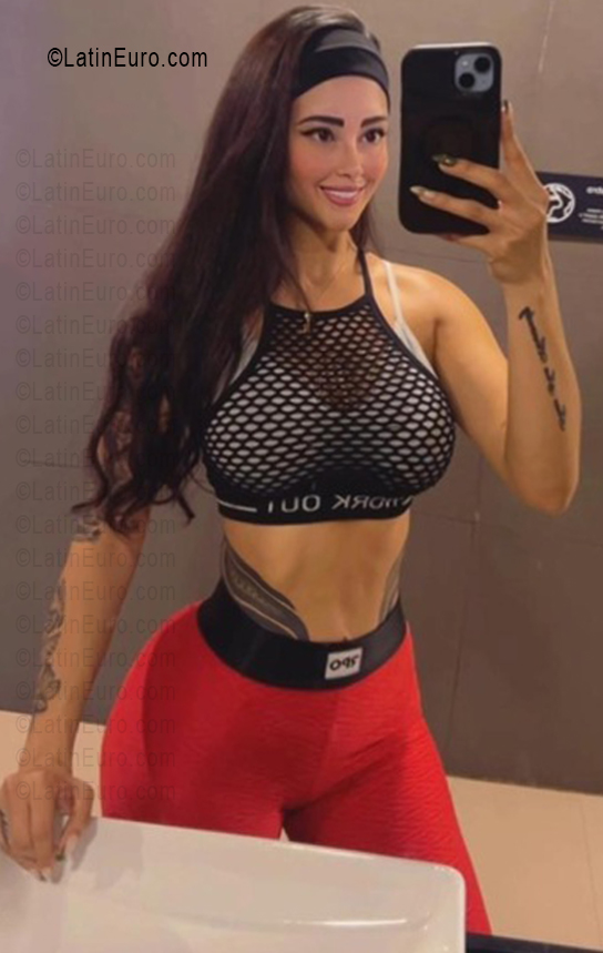 Date this exotic Colombia girl Pau from Cali CO33604