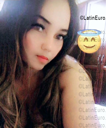 Date this foxy Dominican Republic girl Merlin from Santo Domingo DO56029