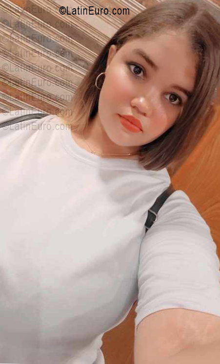 Date this delightful Dominican Republic girl Florimel from Santiago DO56053