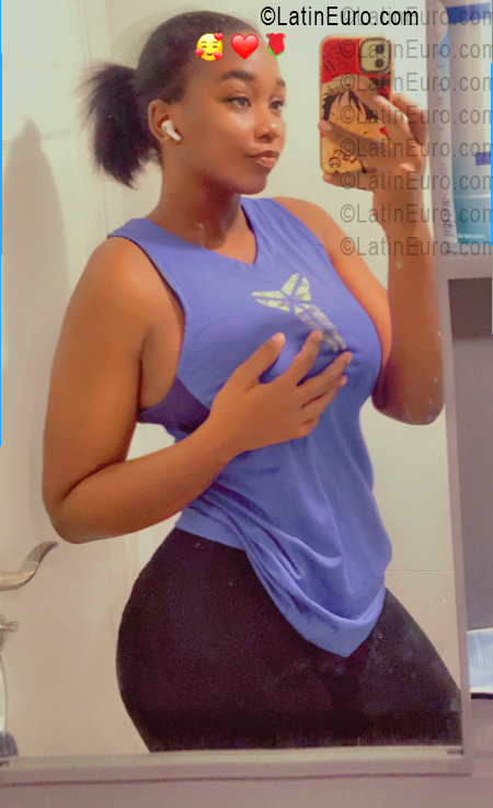 Date this hot Dominican Republic girl Maria from Santo Domingo DO56060