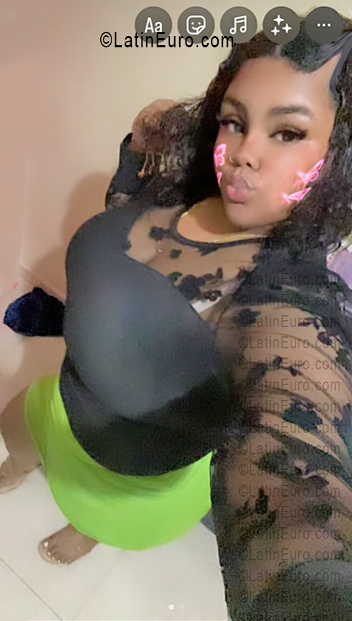 Date this pretty Dominican Republic girl Mercy from Mercy DO56133