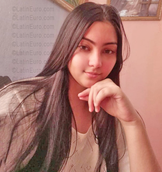 Date this foxy Venezuela girl Jory from Coro VE5455