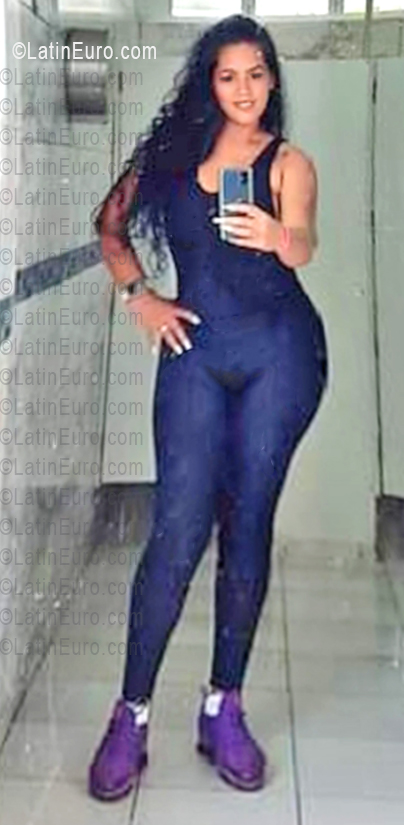 Date this lovely Venezuela girl Eliza from Caracas VE5468