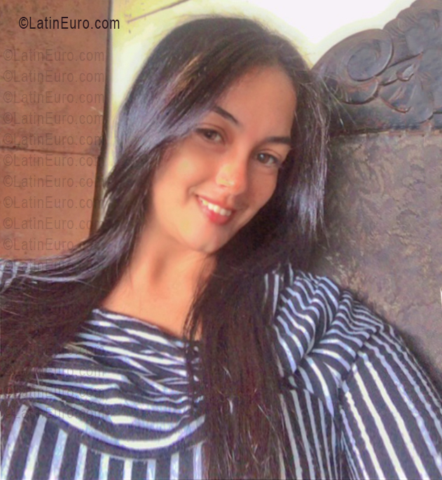 Date this good-looking Venezuela girl Migdalia from Barquisimeto VE5500