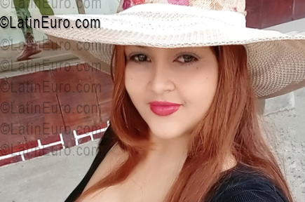 Date this good-looking Colombia girl Sol from Putumayo CO33669