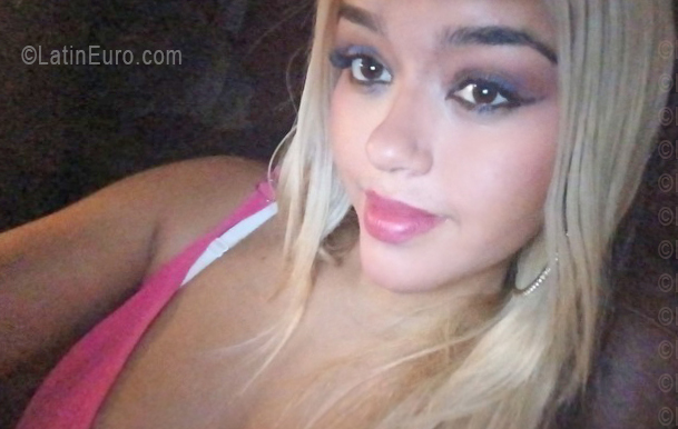 Date this delightful Venezuela girl Grey from Barcelona VE5575