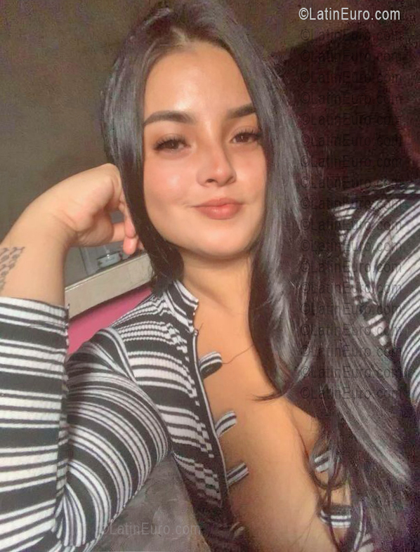 Date this exotic Ecuador girl Victoria from Vinces EC1131