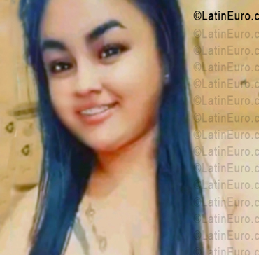 Date this sultry Venezuela girl Amy from Valencia VE5622