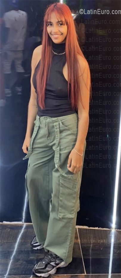 Date this sensual Dominican Republic girl Naylea from Peralta DO56341