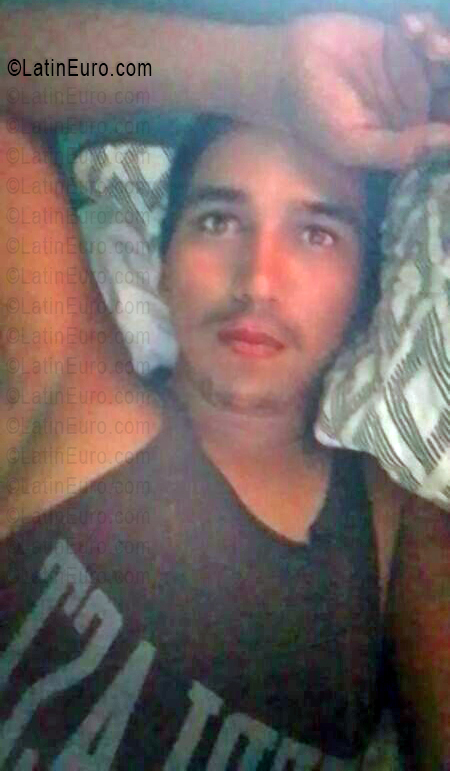 Date this cute Venezuela man Luis from Venezuela VE5646