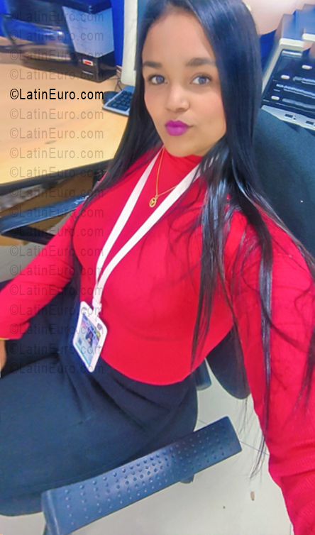 Date this sultry Venezuela girl Daniella from Caracas VE5664