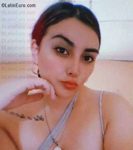 Date this sensual Argentina girl Nina from Buenos Aires AR1012