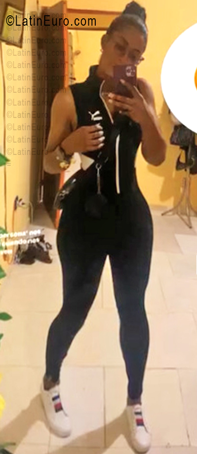 Date this happy Dominican Republic girl Daniela from Barahona DO56595