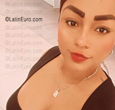 Date this fun Colombia girl Lady from Cali CO33775