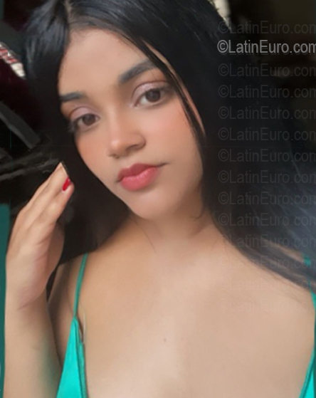 Date this young Dominican Republic girl Dairiany from Tenares DO56744