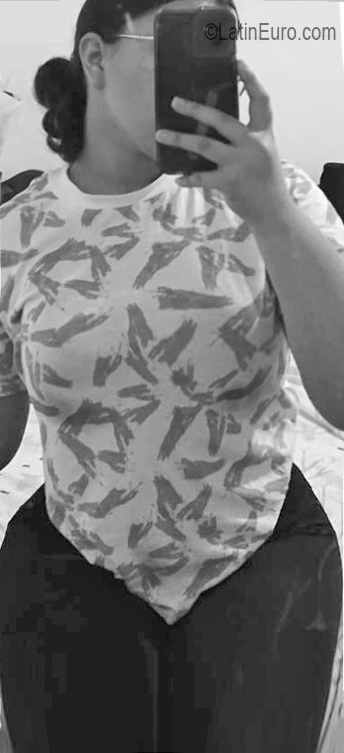 Date this fun Honduras girl Mara from Tegucigalpa HN3017