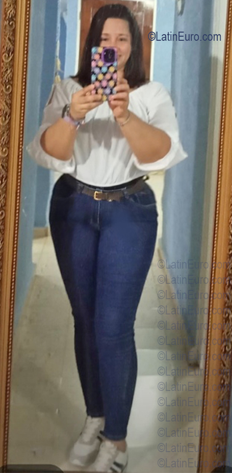 Date this beautiful Panama girl Itzel from Panama City PA1440