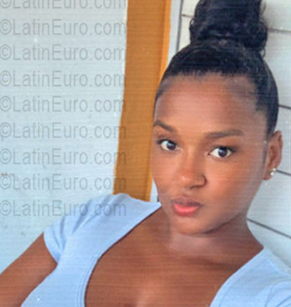 Date this cute Dominican Republic girl Leandri from Santo Domingo DO56837