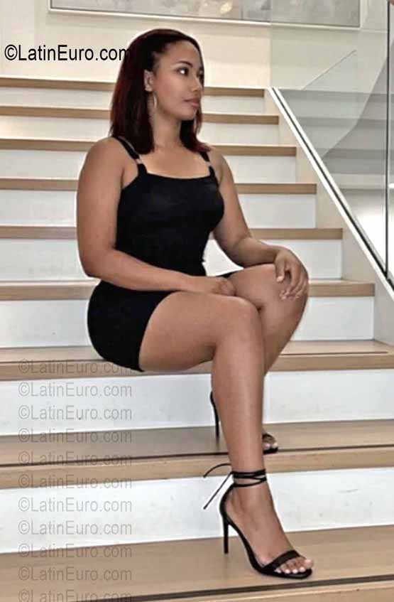 Date this funny Dominican Republic girl Eve from Santo Domingo DO56924