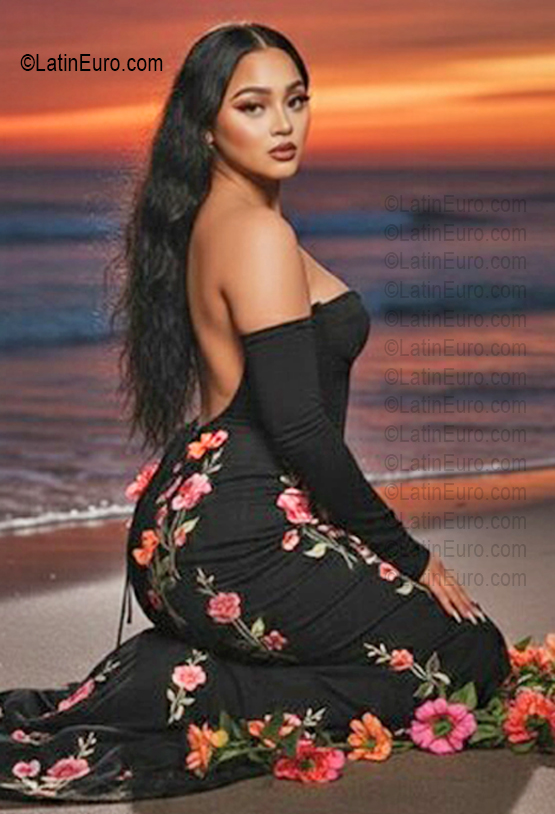 Date this sultry Dominican Republic girl Edily from Santiago De Los Caballeros DO56989