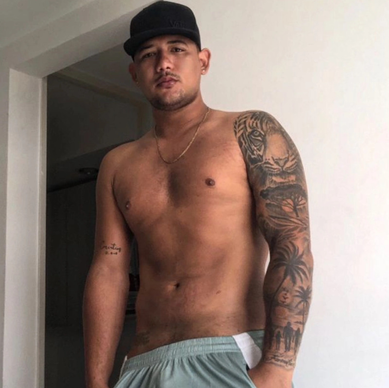 Date this foxy Colombia man Javier from Medellin CO33839