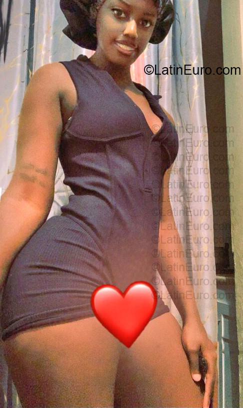 Date this lovely Dominican Republic girl Marianny from Santo Domingo DO57011