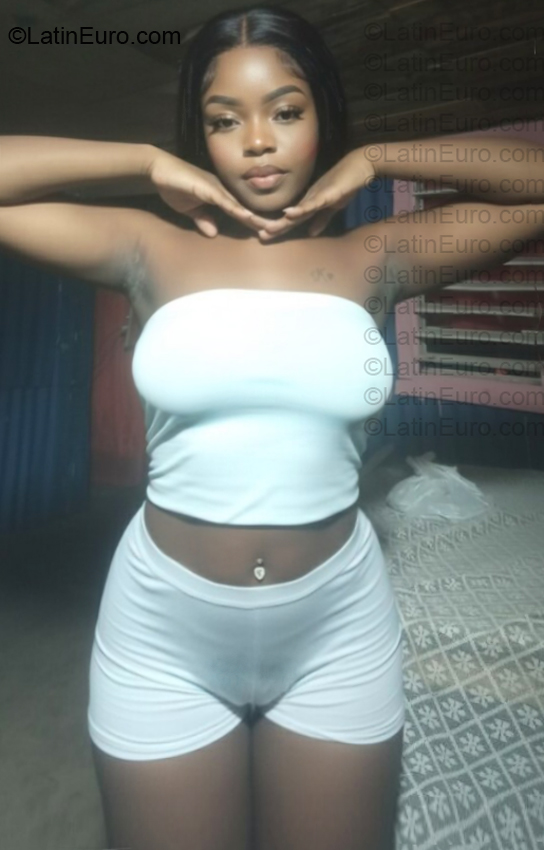 Date this tall Dominican Republic girl Yubi from Peravia Bani Rd DO57014