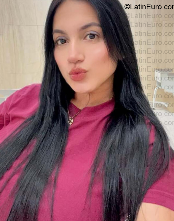 Date this young Venezuela girl Leonella from Venezuela VE5745