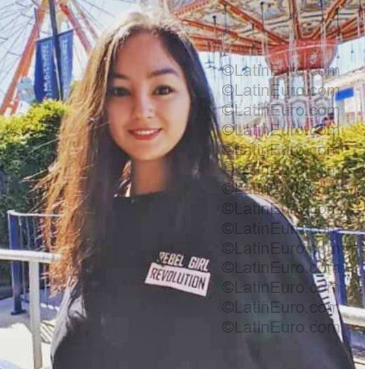 Date this sultry Bolivia girl Lucia from Cercado BO164