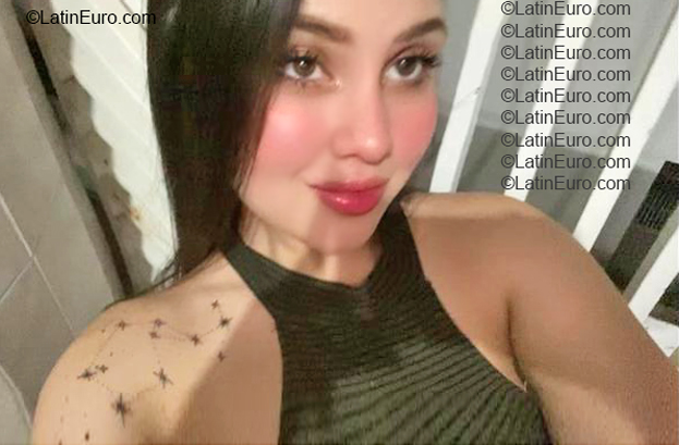 Date this cute Colombia girl Angeles from Guajira CO33877