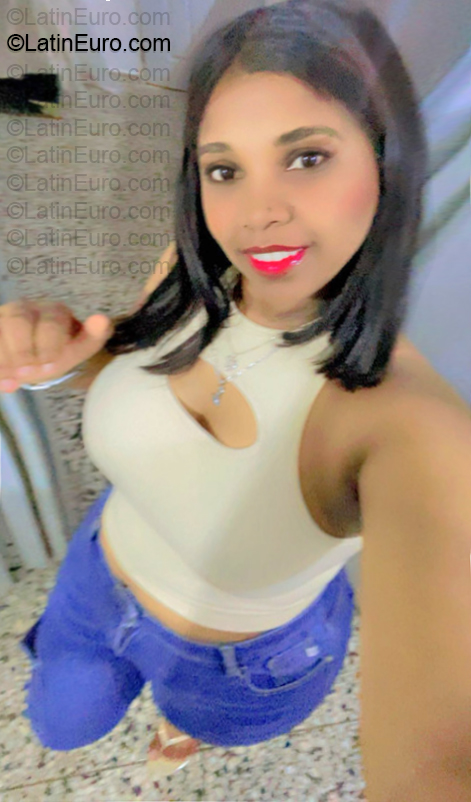 Date this funny Dominican Republic girl Mara from Santo Domingo DO57191