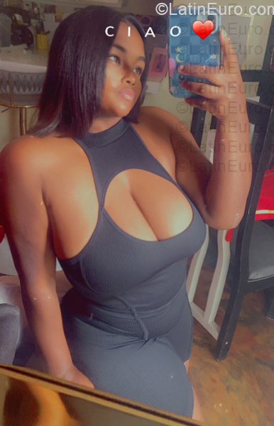 Date this hard body Dominican Republic girl Rosangel from Santo Domingo DO57232